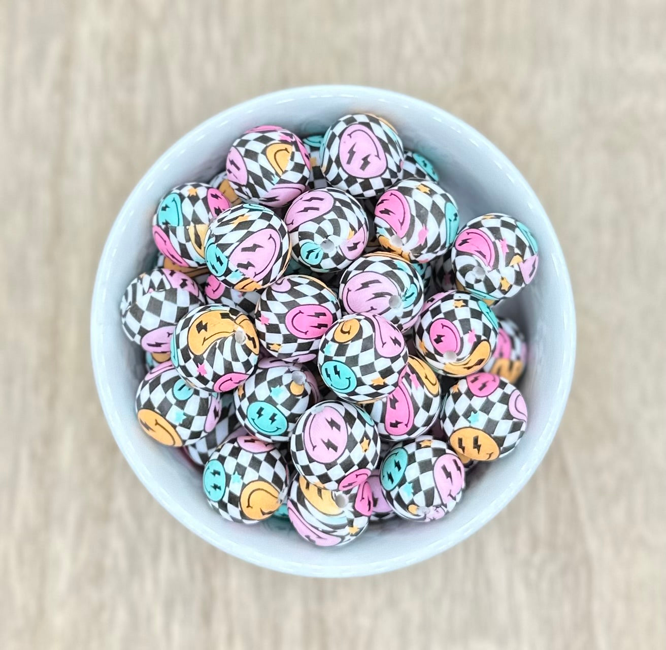 Checkered Smiley 15mm Round Printed Silicone Beads
