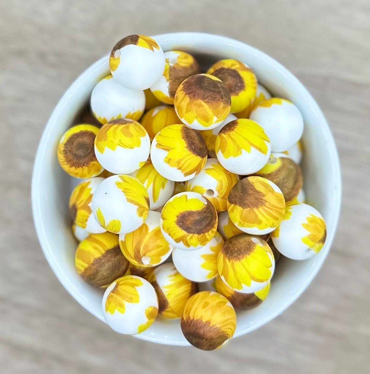 Sunflower White - Floral Print 15mm Round Printed Silicone Beads