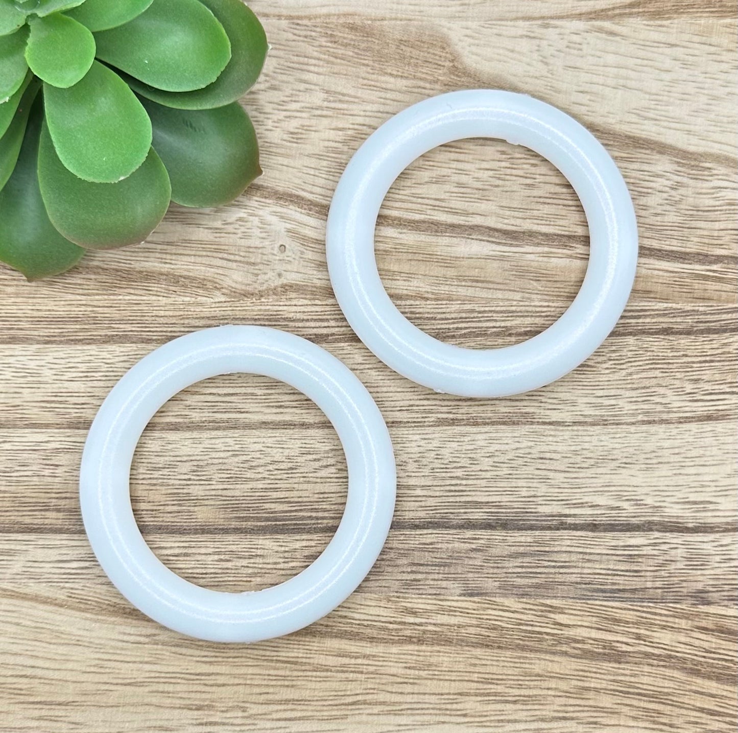 Various Color Opal Shine Silicone Ring Bead Car Charms