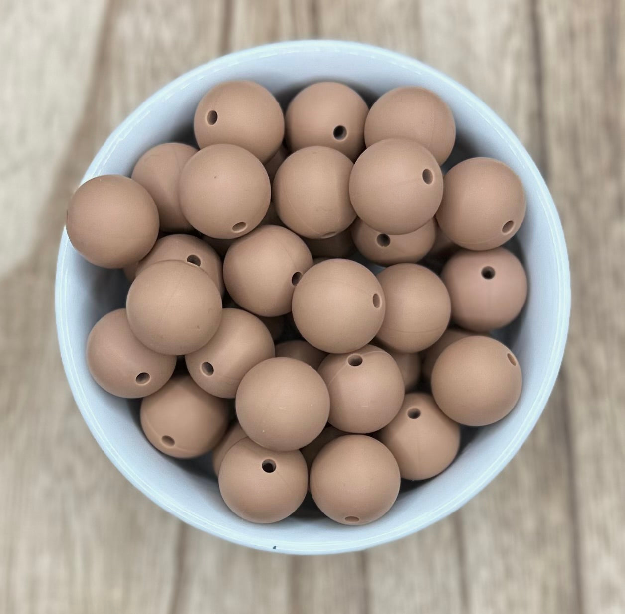 Latte Solid 15mm Round Silicone Beads