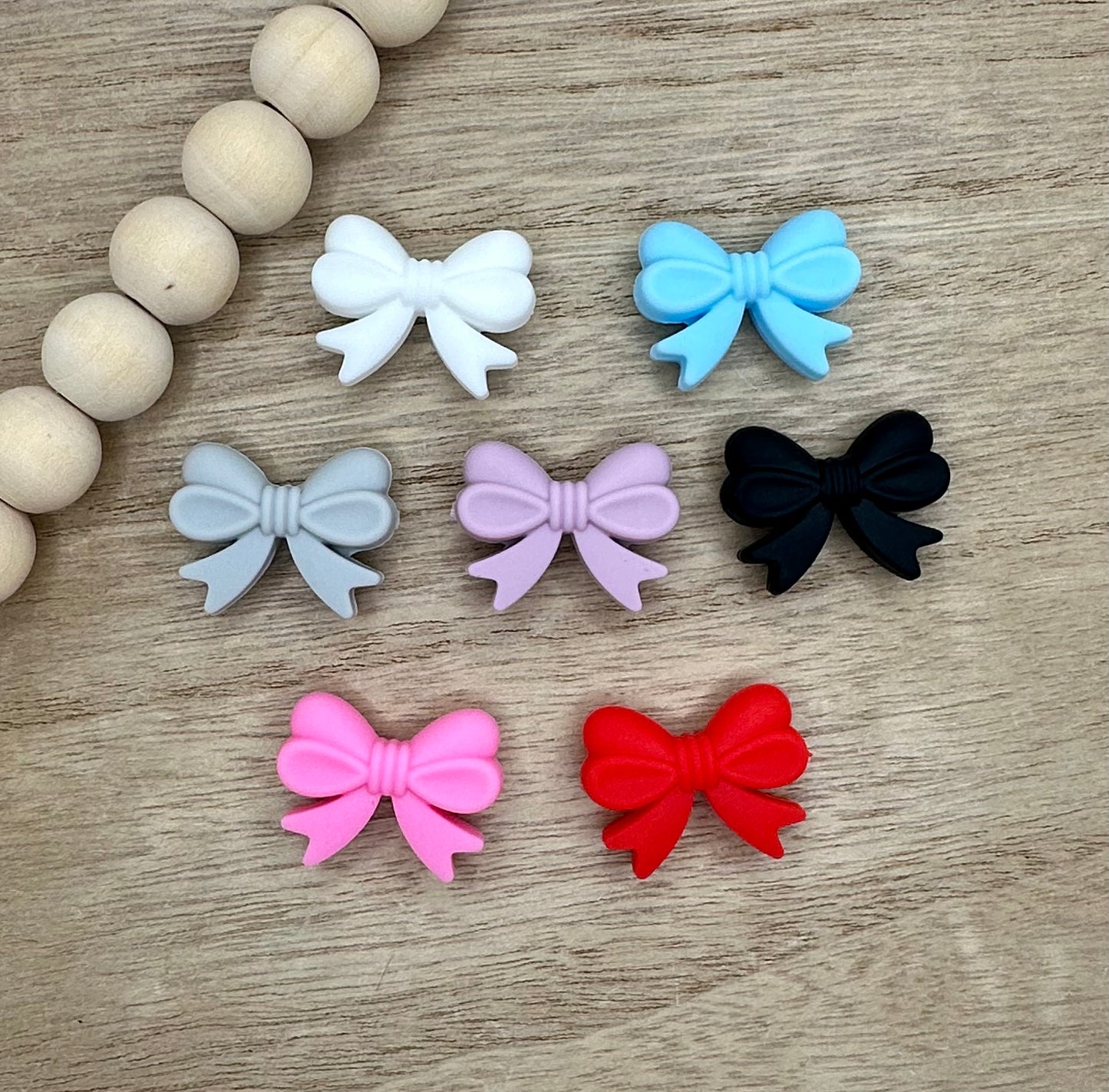 Bows Silicone Focal Beads