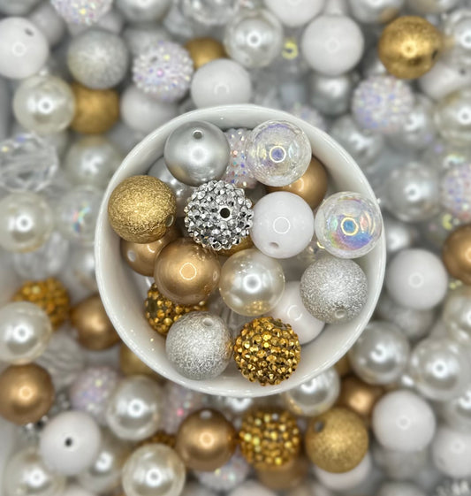 White and Gold 20mm 10pcs Acrylic Bead Mix