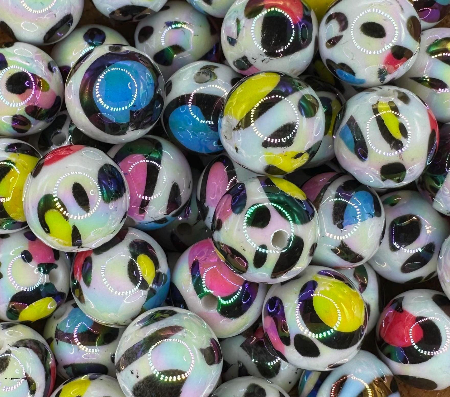 Colored Cheetah 16mm Round Printed Acrylic Beads