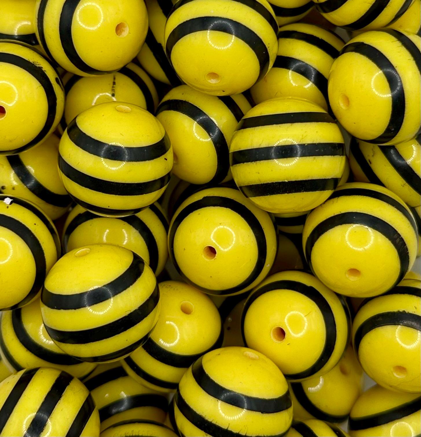 White with Gold Polka Dots 20mm Round Printed Acrylic Beads