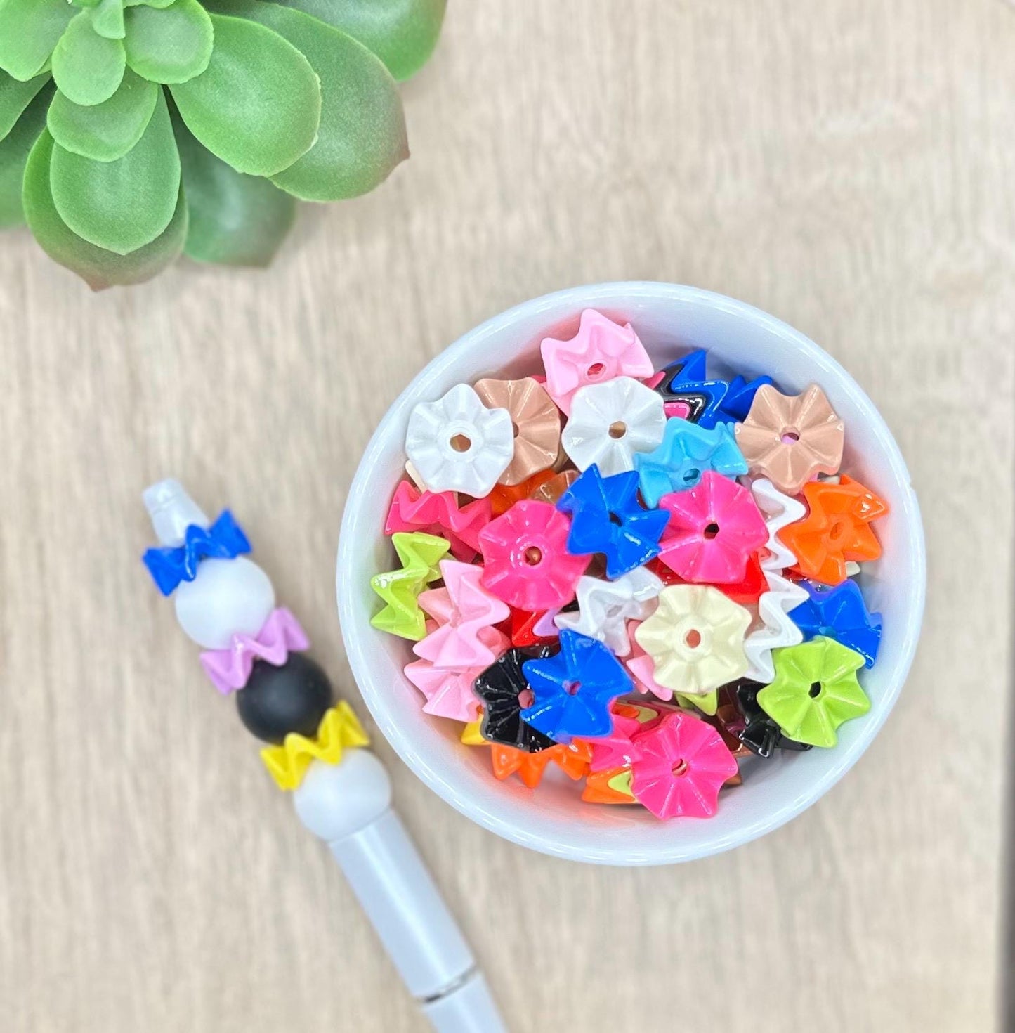 Clown Collar Wavy Solid Color Mix 15mm Spacers