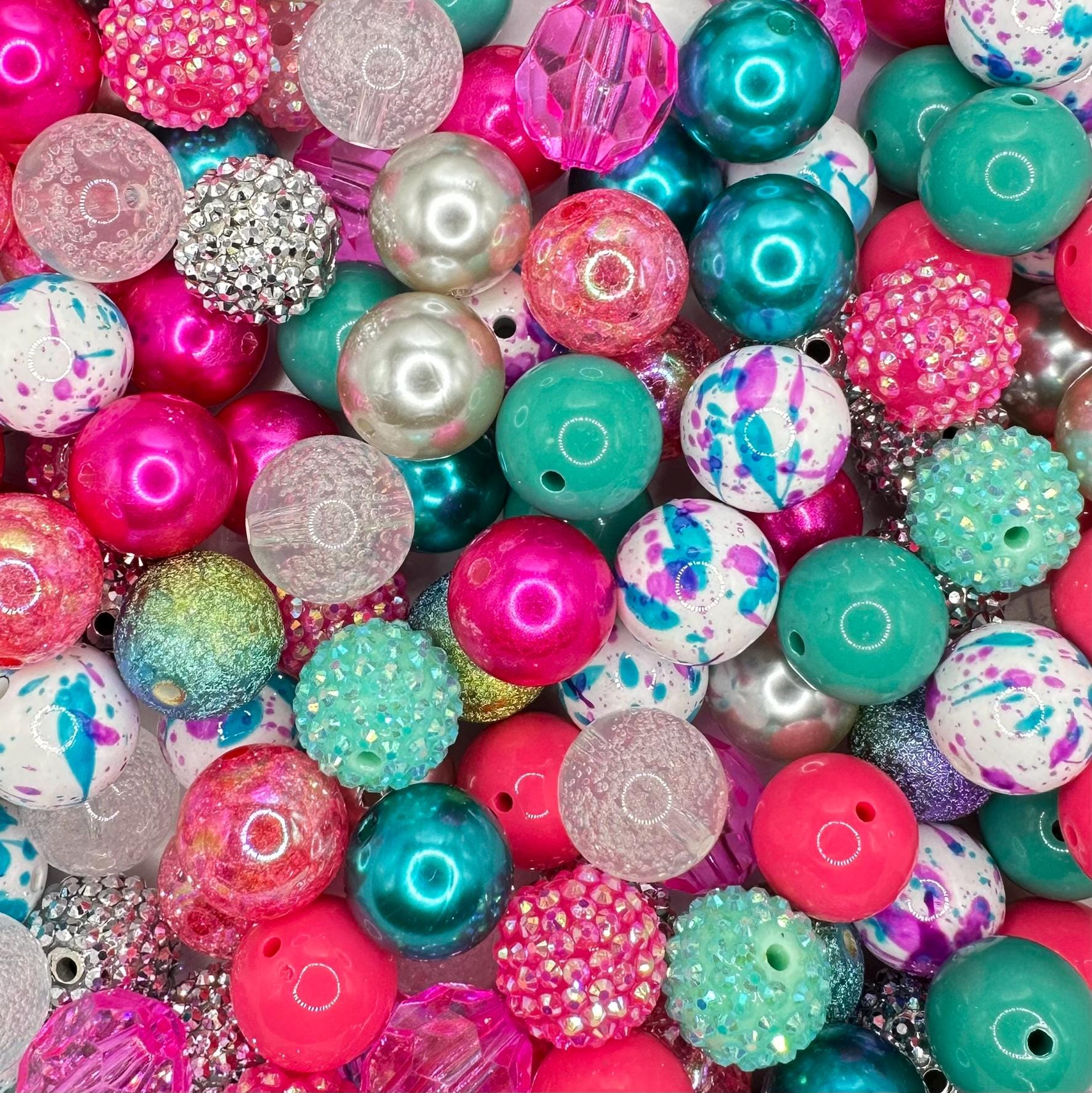 Early 2000's Mix | 20mm 10pcs Acrylic Bead Mix