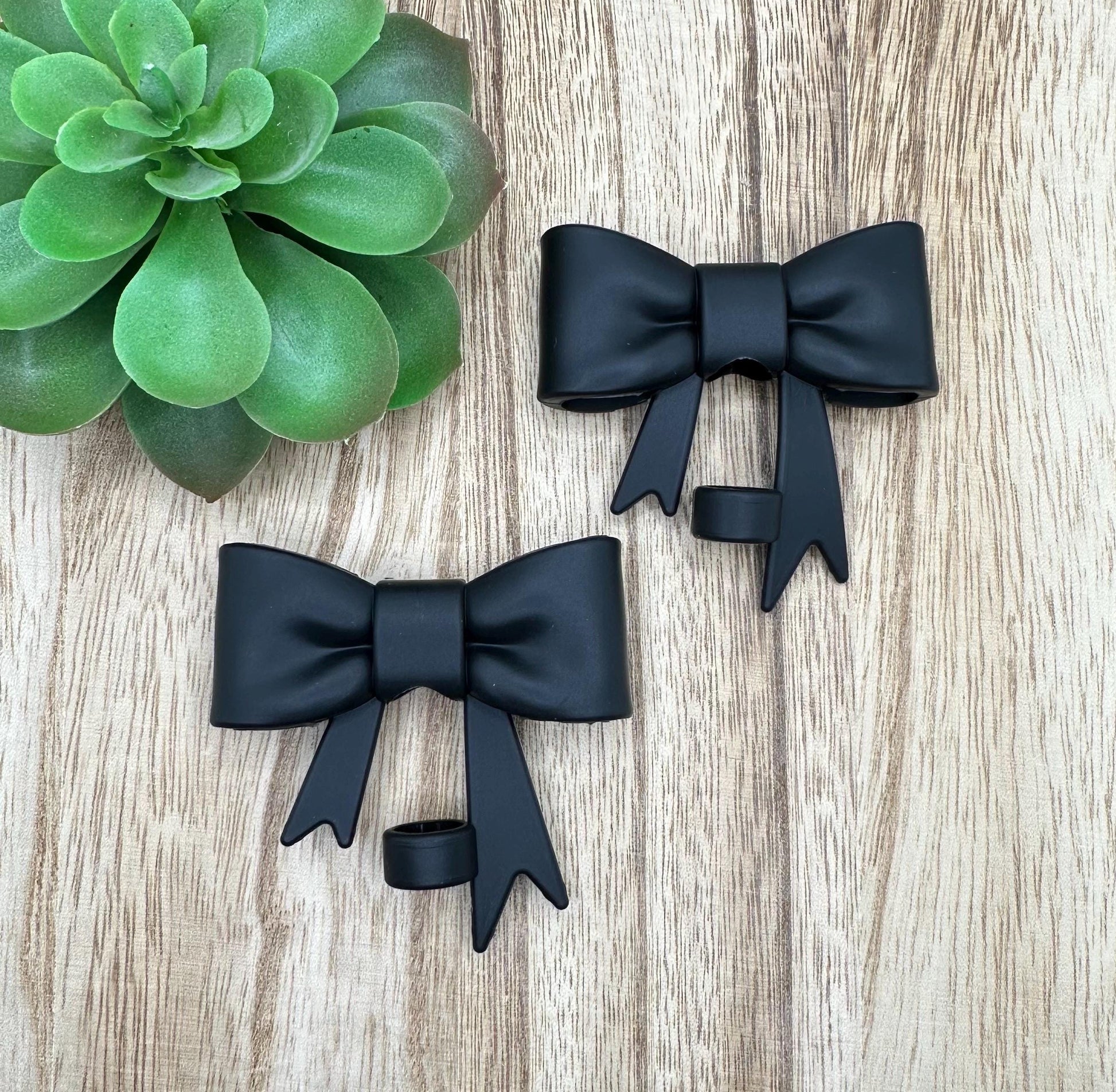 Black Matte Pink Bow Straw Topper: Food-Grade Silicone Dust Cover